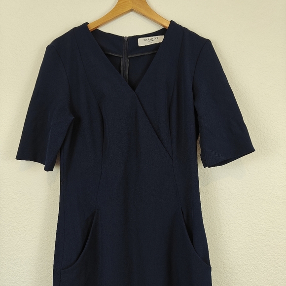 M.M. LaFleur New York Sheath Dress Navy Blue V-neck Short Sleeves Knee Length 8 - Picture 3 of 12